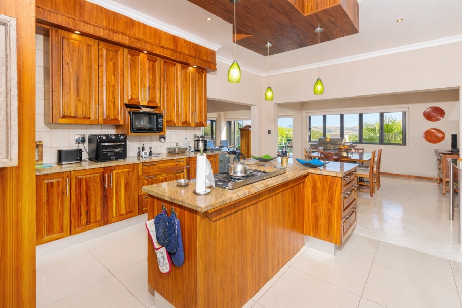 3 Bedroom Property for Sale in Caribbean Beach Club North West